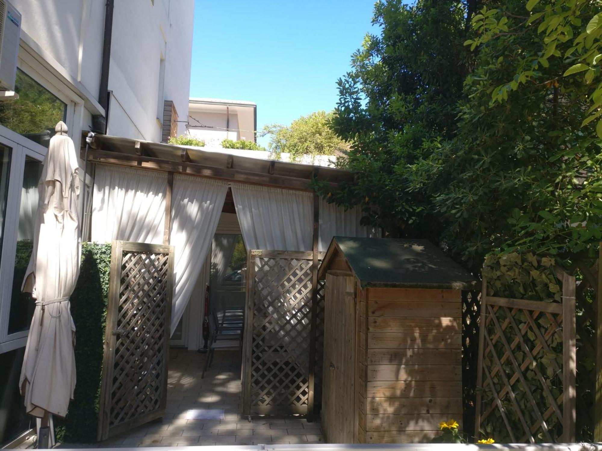 Aparthotel Eros 4*