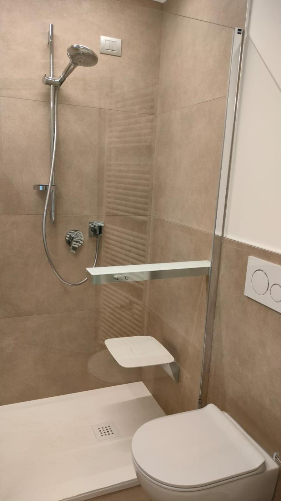 Eros Aparthotel 4*