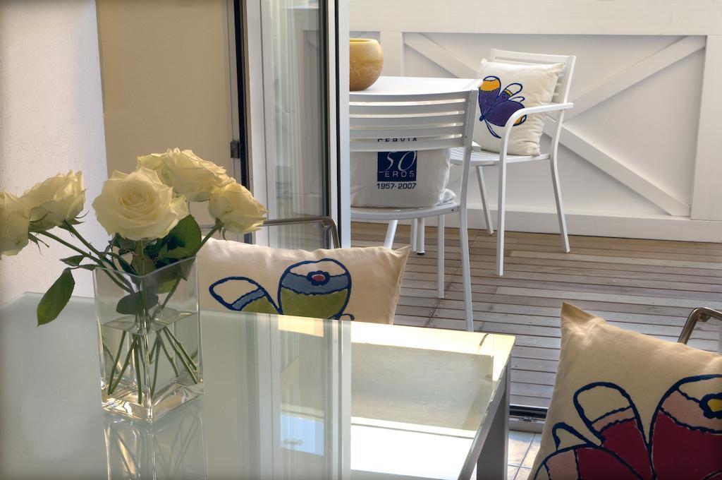 Aparthotel Eros 4*