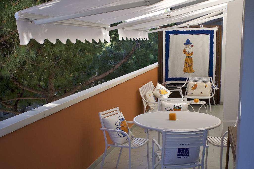 Aparthotel Eros